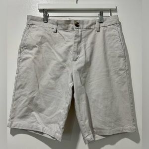 Old Navy Men Earl Grey Dot Ultimate Slim Built In Flex Chino Shorts Size 32 EUC